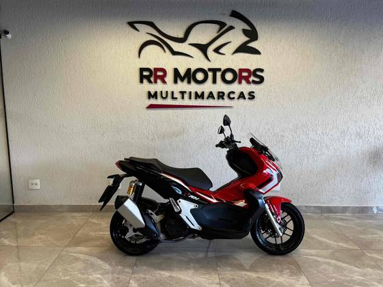 HONDA ADV 